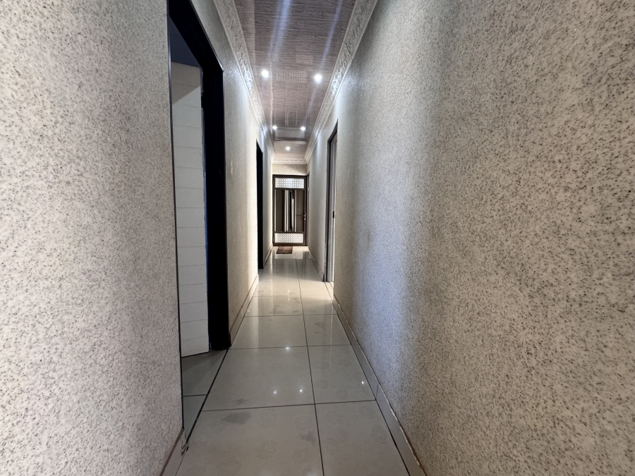 3 Bedroom Property for Sale in Kanana North West